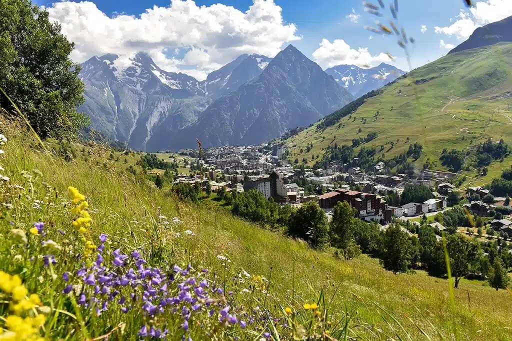 location2alpes-montagne-station-les2alpes-été