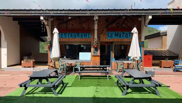 location-2alpes-restaurant-Le Mazot