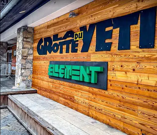 location-2alpes-restaurant-La grotte du yeti