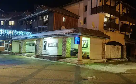 location-2alpes-restaurant-La grotte du yeti