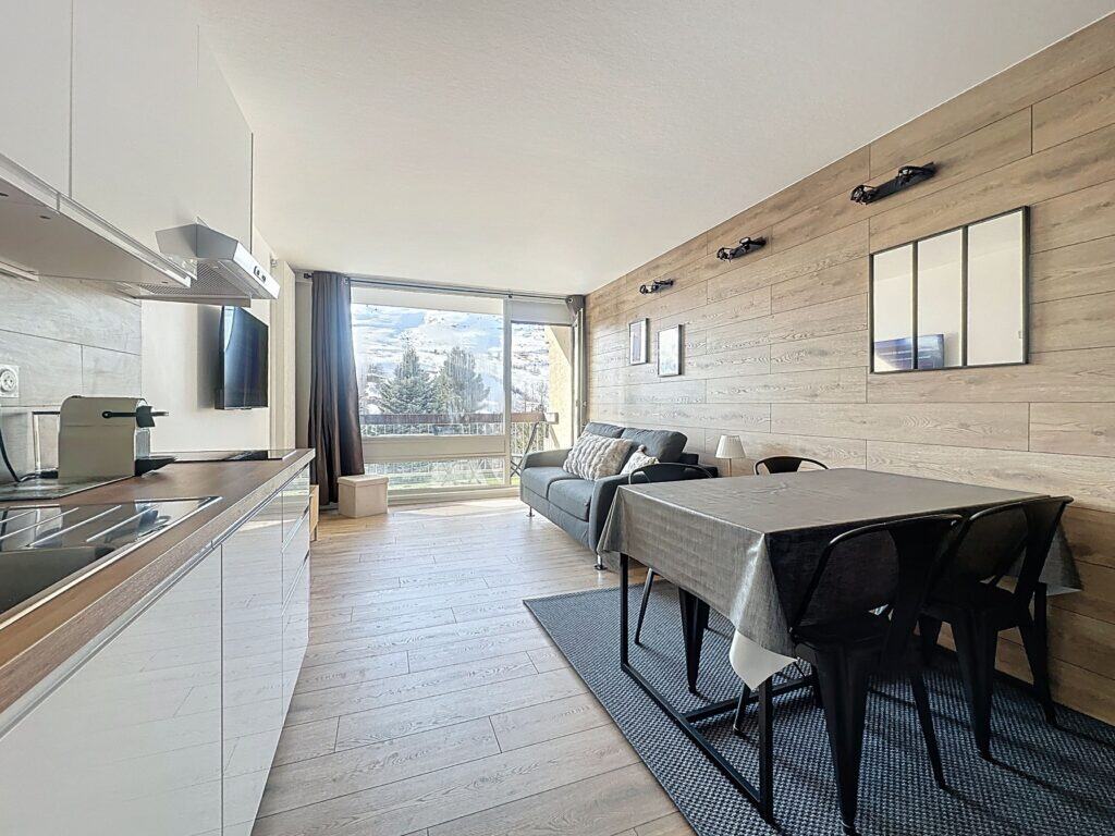 Les-2-alpes-alpina1-01S01-23